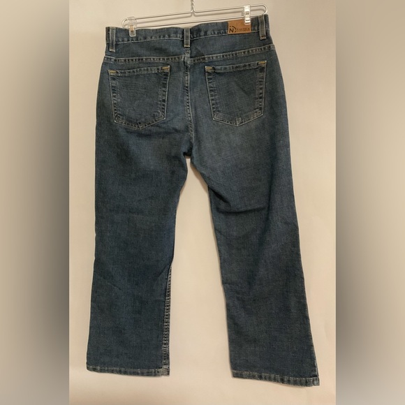 Nautica Jeans Size 8 Womens Boot Cut Medium Wash Cropped Factory Fade Blue Denim - Picture 2 of 3